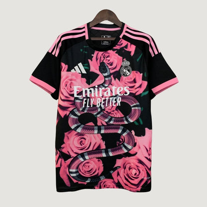 Real Madrid – Maillot Concept 25/26 – Noir & Rose