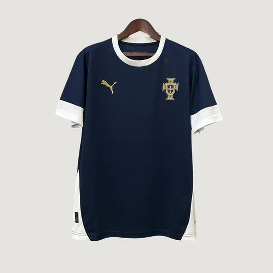Portugal – Maillot d’Entraînement 25/26 – Bleu Marine & Blanc