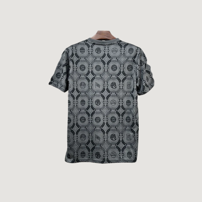 Bayern Munich – Maillot Pré-Match 2025/26 – Gris