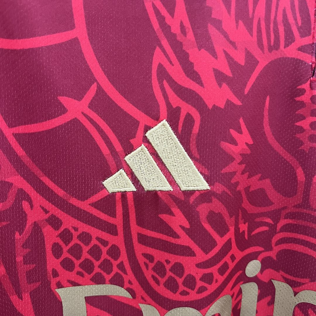 Real Madrid - Concept - Rouge, Doré ( Fan )