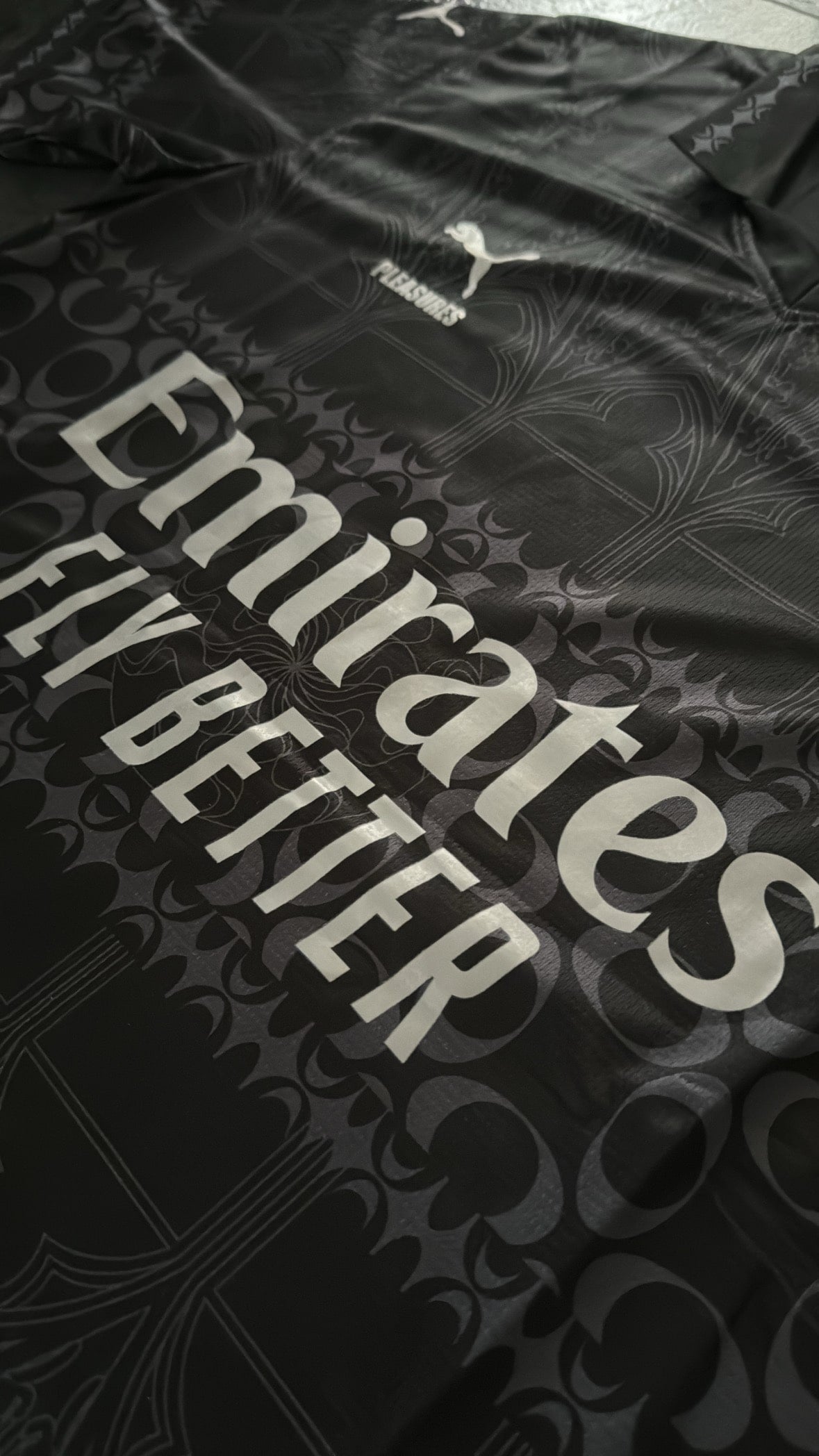 AC Milan - Maillot x PLEASURES Forth 23/24 - Noir