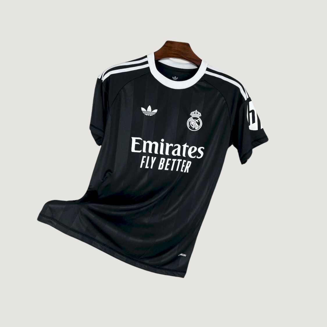 Real Madrid – Maillot Goalkeeper 2025/26 – Noir, Blanc