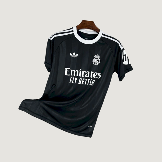 Real Madrid – Maillot Goalkeeper 2025/26 – Noir, Blanc