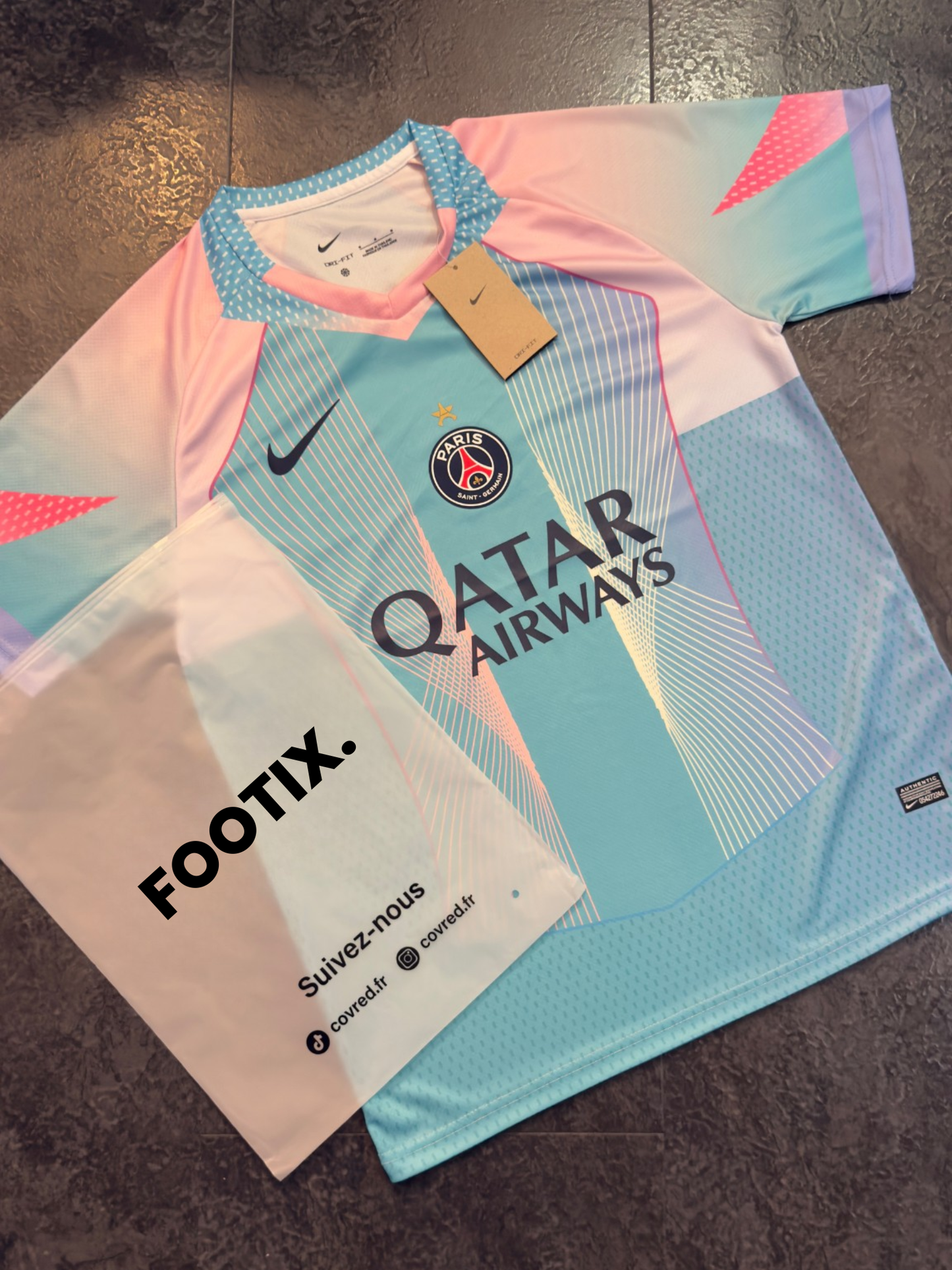 Paris Saint-Germain – Maillot Concept 2025/26 – Bleu pastel