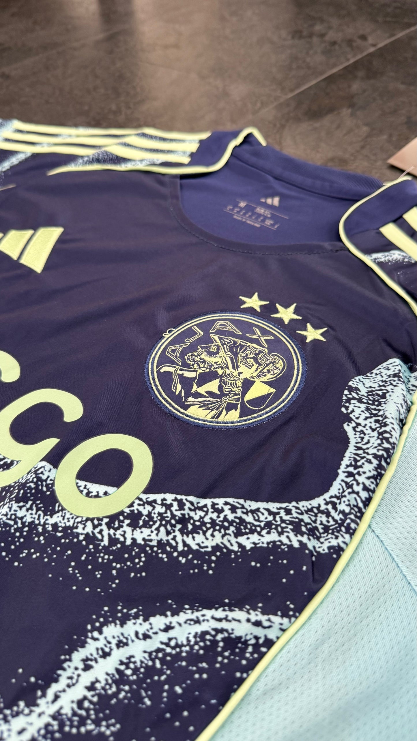 Ajax Amsterdam – Maillot Extérieur 2025/26 – Bleu