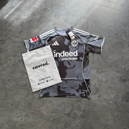 Eintracht Frankfurt – Maillot Third 2025/26 – Gris, Noir
