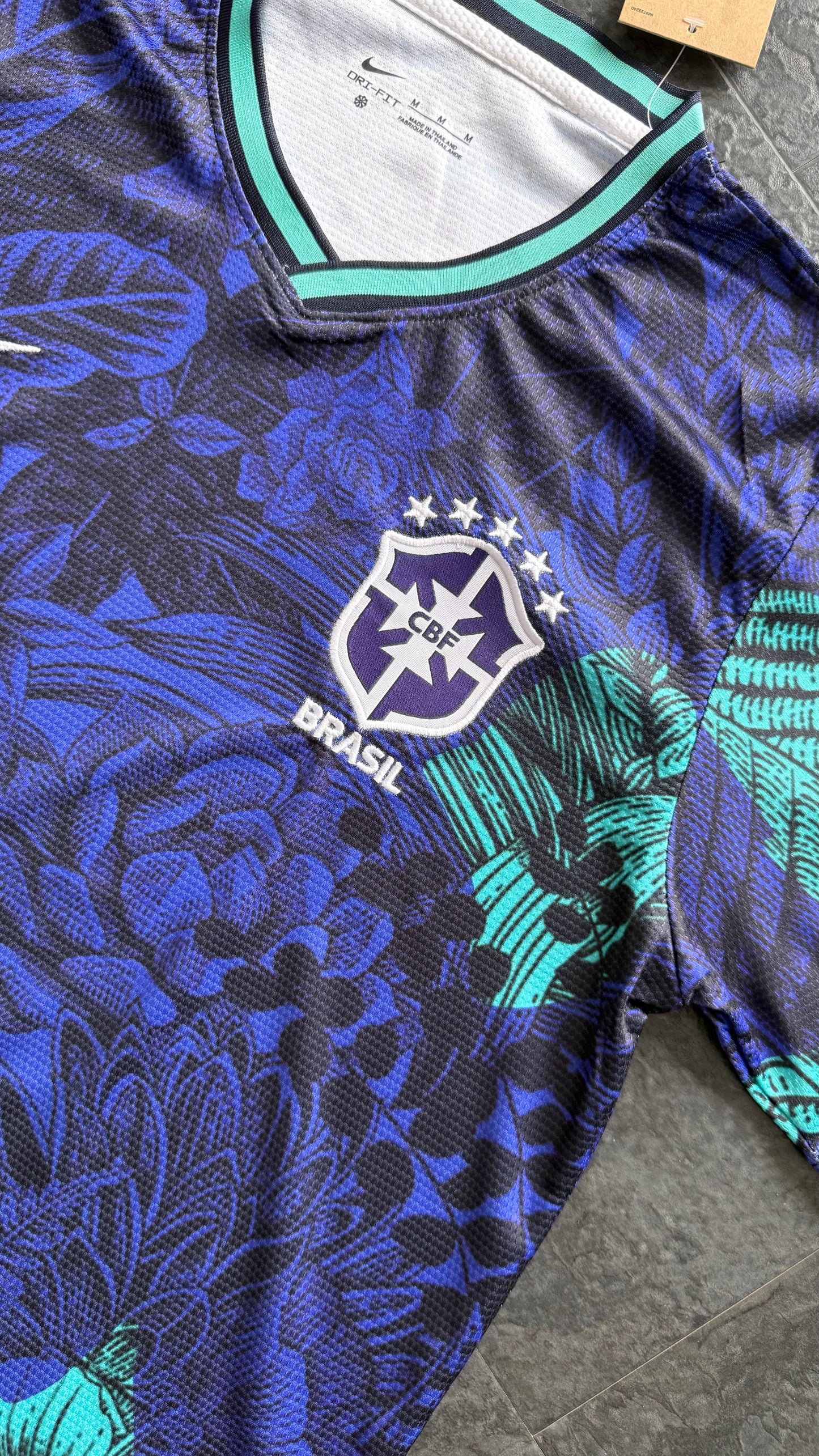 Brésil – Maillot Concept 2026 – Bleu, Tropicale